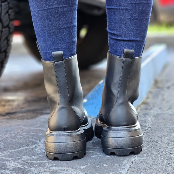 Womens Platform Combat Ankle Boots Black Color - Picture 5 of 6